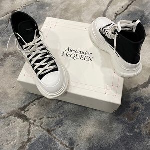 Alexander McQueen tread slick band sneakers